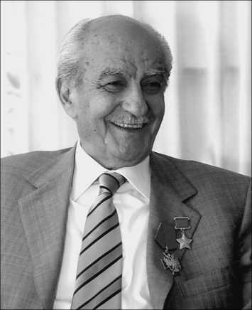 Геворк андреевич вартанян разведчик. Геворк андреевич вартанян. Геворк андреевич вартанян (1924—2012). Геворк андреевич вартанян (1924—2012). Геворк вартанян.