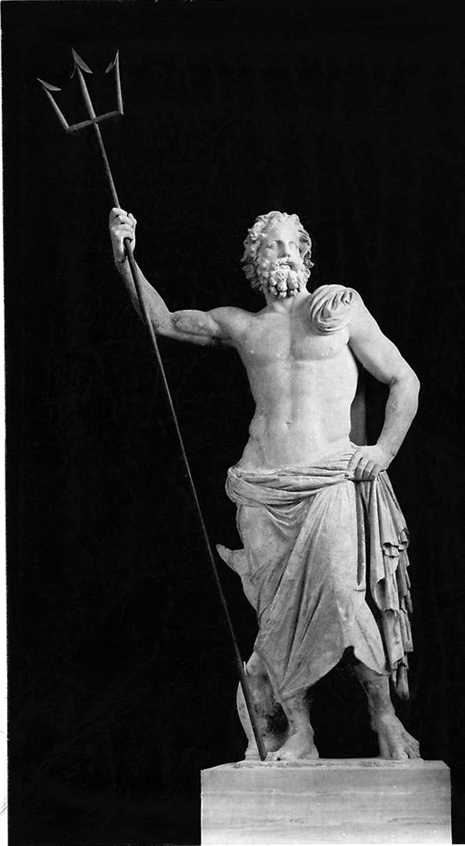 Древний бог нептун. Посейдон Бог древней Греции. Статуя Нептун Посейдон. Посейдон Бог древней Греции скульптура. Посейдон статуя древняя Греция.
