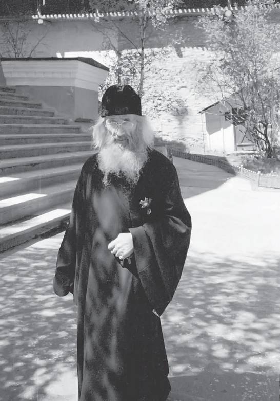 Отец нафанаил псково печерский монастырь фото