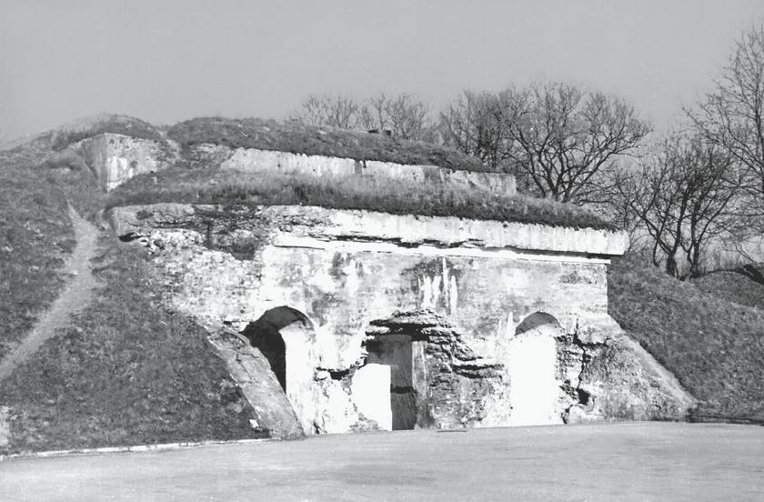Кобринские ворота брестской крепости