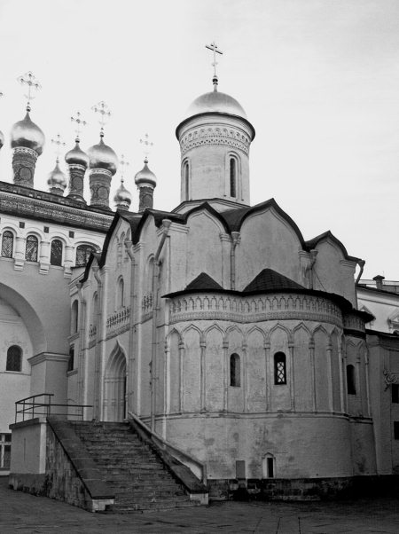 Церковь ризоположения московский кремль. Церковь Ризположения Московского Кремля. Церковь Ризоположения Московский Кремль 15 век. Церковь Ризоположения Московский Кремль псковские мастера. Успенский собор в Звенигороде Церковь Ризоположения.